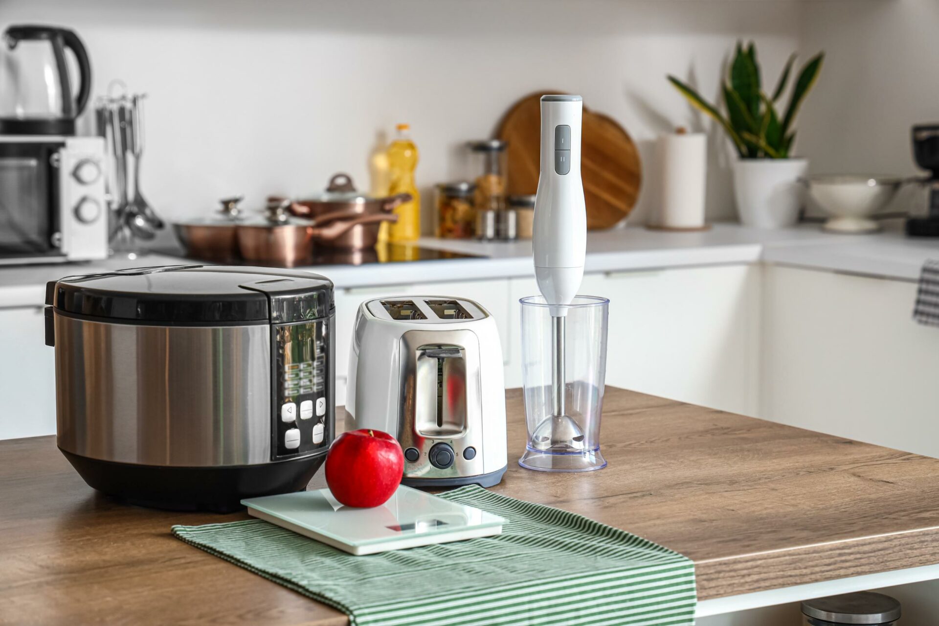 penggunaan peralatan dapur modern