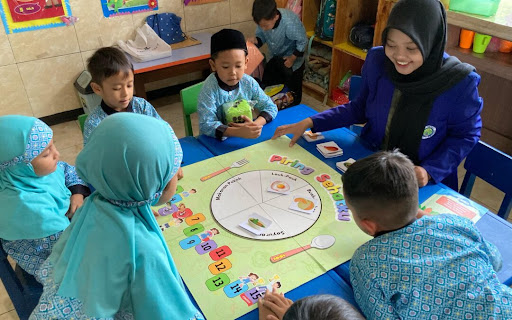 Edukasi Gizi untuk Guru Sekolah Interaktif Inspiratif