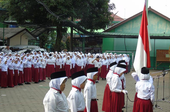 testimoni orang tua murid sd it di jogja