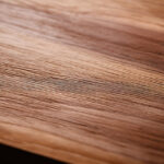 permukaan kayu lebih halus