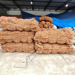 cocomesh-sabut-kelapa-bahan-konservasi-alami
